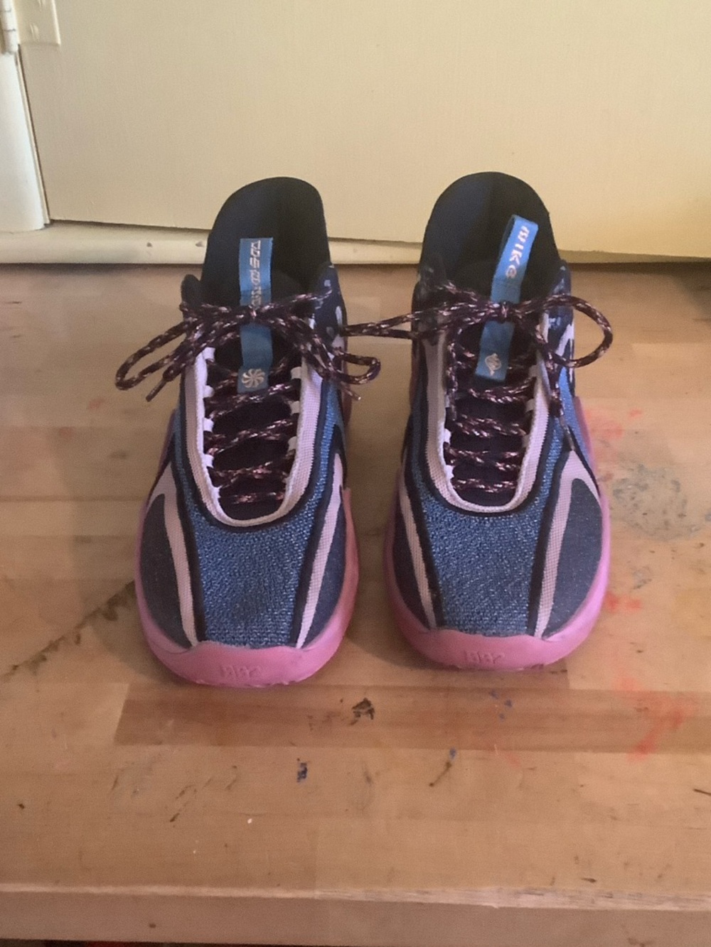 Athletic Sneakers in Navy and Pink
